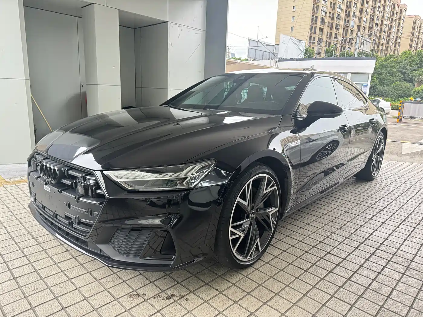 Audi A7L 2022 45 TFSI quattro S-line White Mage Edition