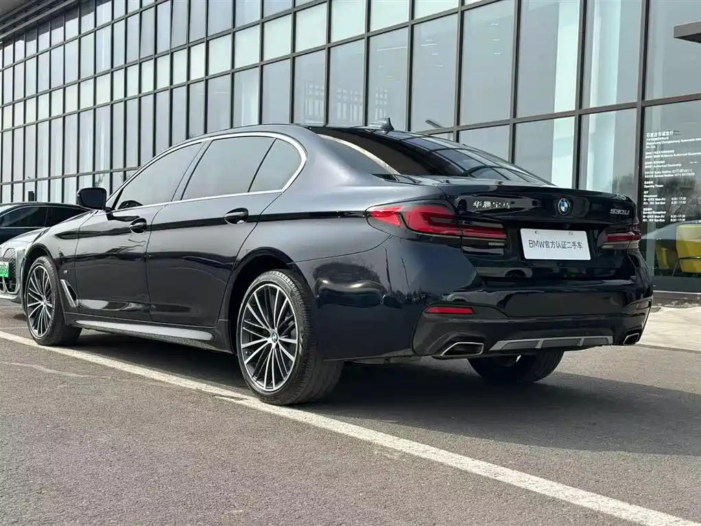 BMW 5 Series 2021 530Li Leading M Sport Package фото 14