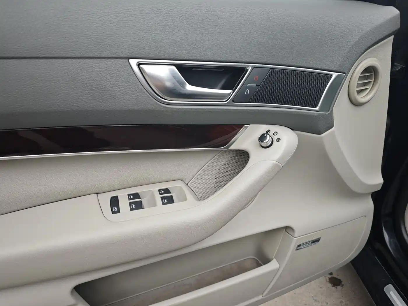 Audi A6L 2011 Model 2.8 FSI Comfort фото 11