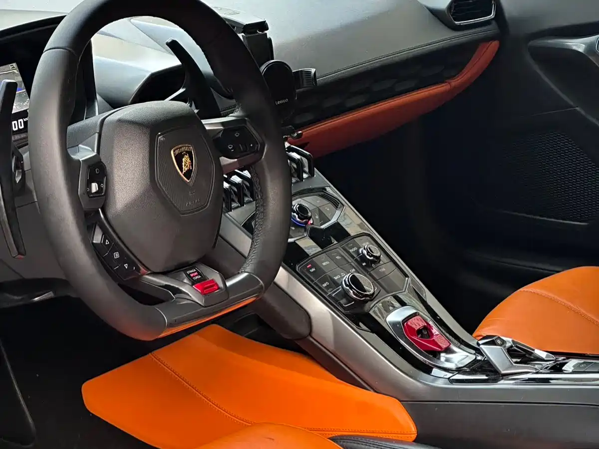 Lamborghini Huracán 2014 LP 610-4 фото 11