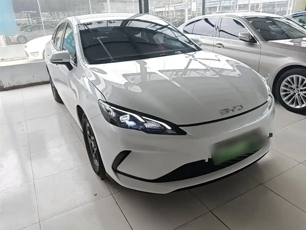 BYD Hai Bao 05 DM-i 2025 DM-i Smart Drive Edition 55KM Luxury фото 4