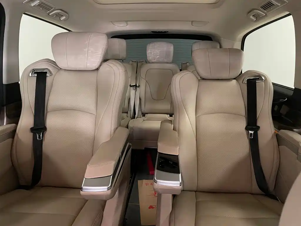 MERCEDES-BENZ V-CLASS