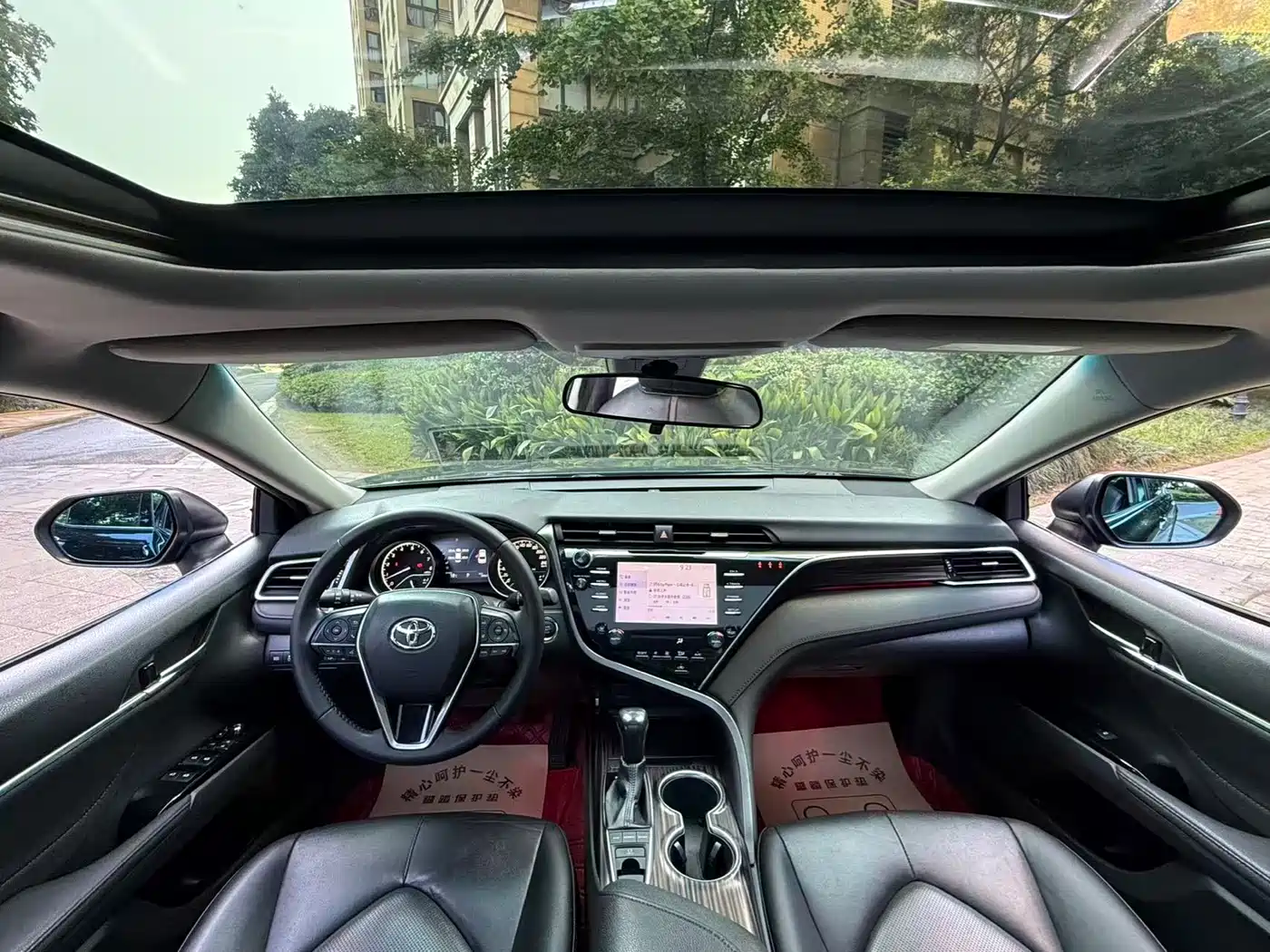 Toyota Camry 2018 2.5G Luxury Edition фото 10