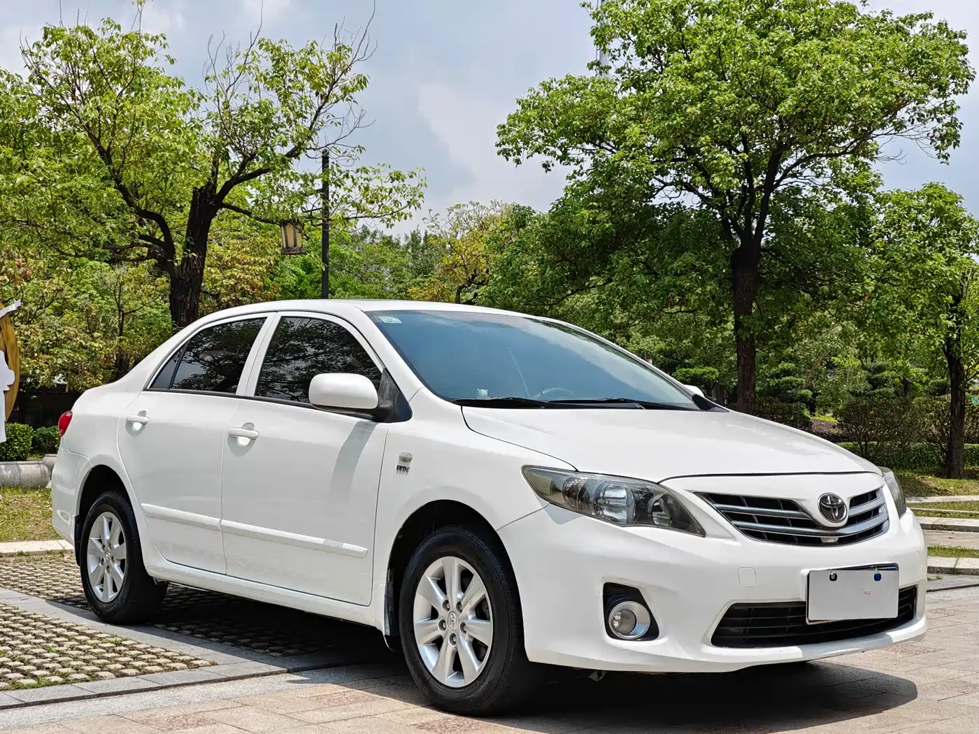 Toyota Corolla 2012 Styling Edition 1.6L Automatic GL фото 3