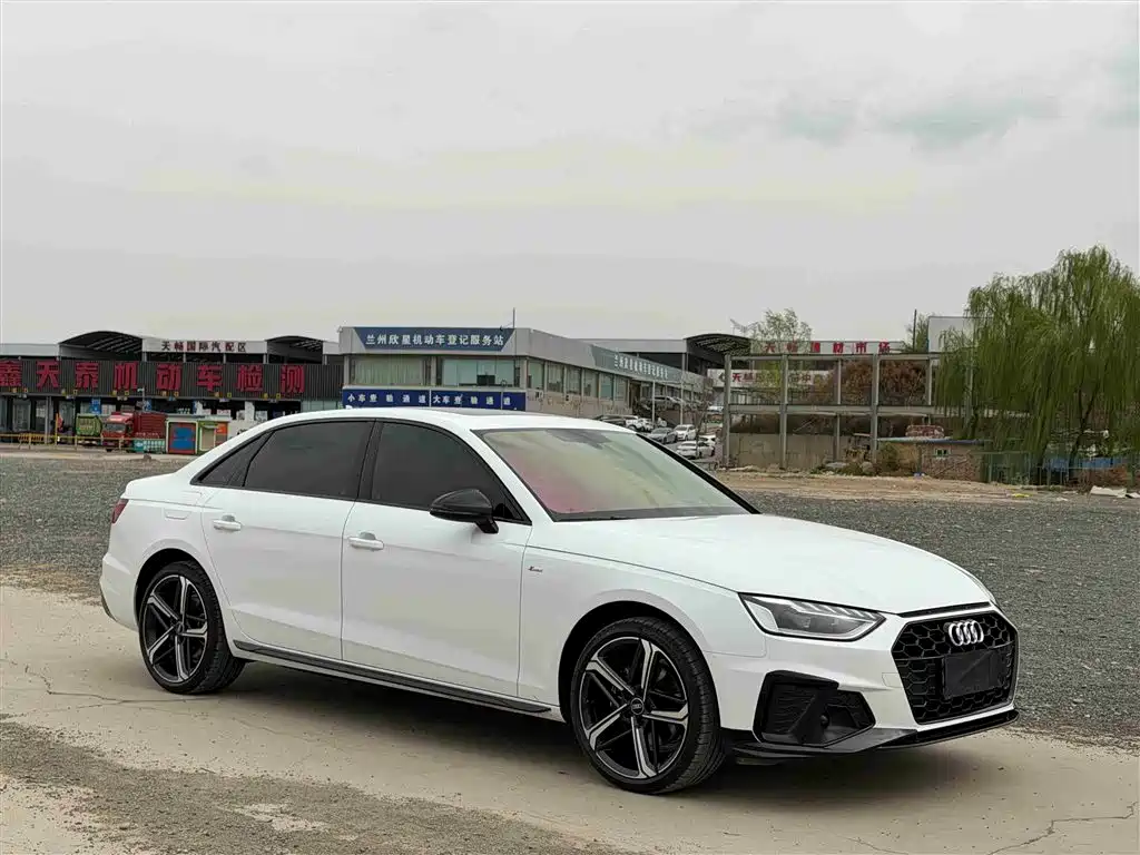 Audi A4L 2024 40 TFSI Luxury Dynamic фото 3