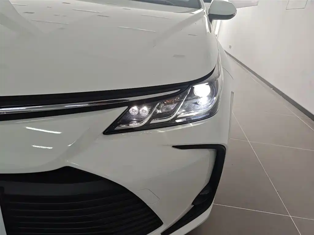 Toyota Corolla 2023 1.2T Pioneer Edition фото 24