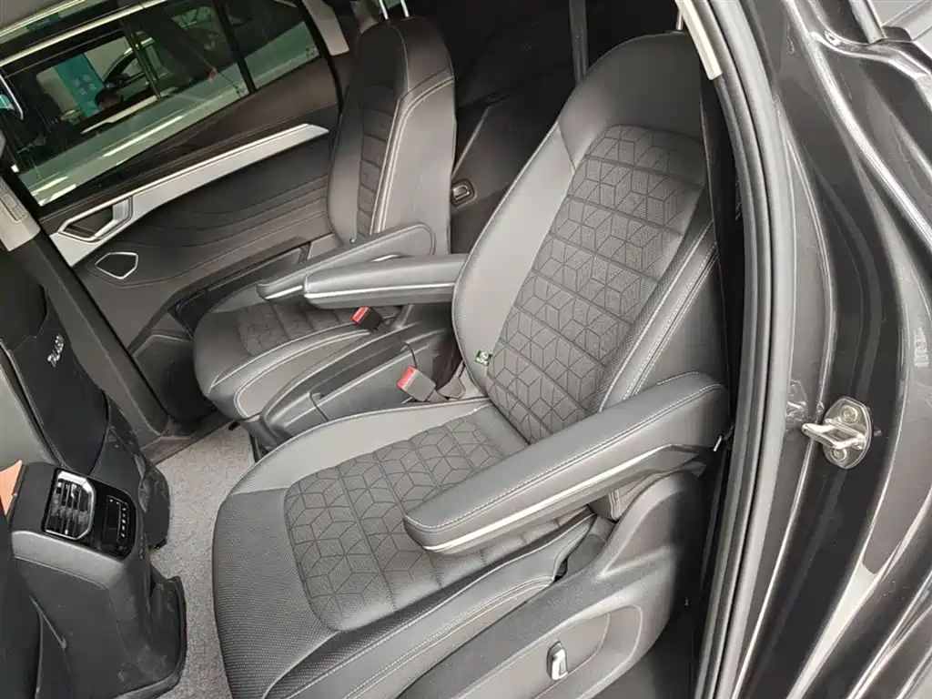 Volkswagen Talagon 2024 380TSI 4WD Premium Comfort Pro Edition 6-Seater фото 17