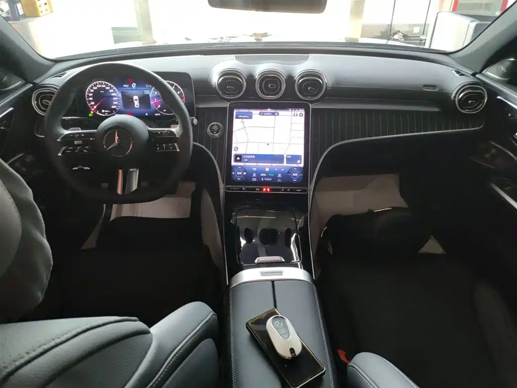 Mercedes-Benz C-Class 2023 Facelift C 260 L Night Sport Edition фото 10