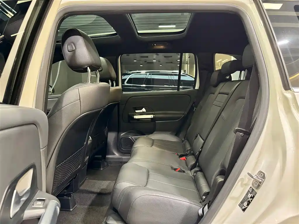 Mercedes-Benz GLB 2025 Model GLB 200 Dynamic Edition фото 19