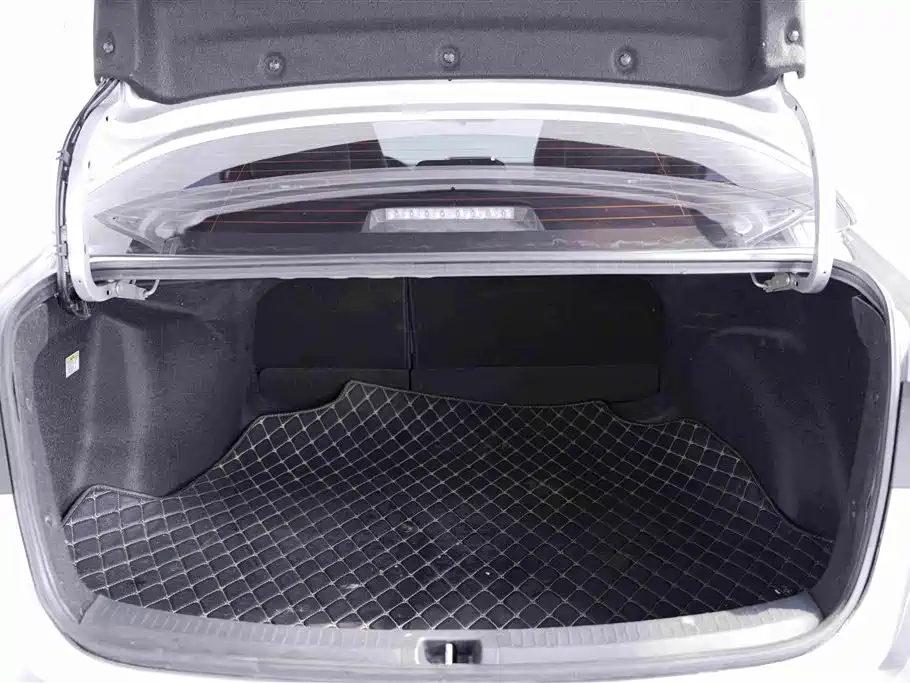 Photo 18 - Toyota Corolla