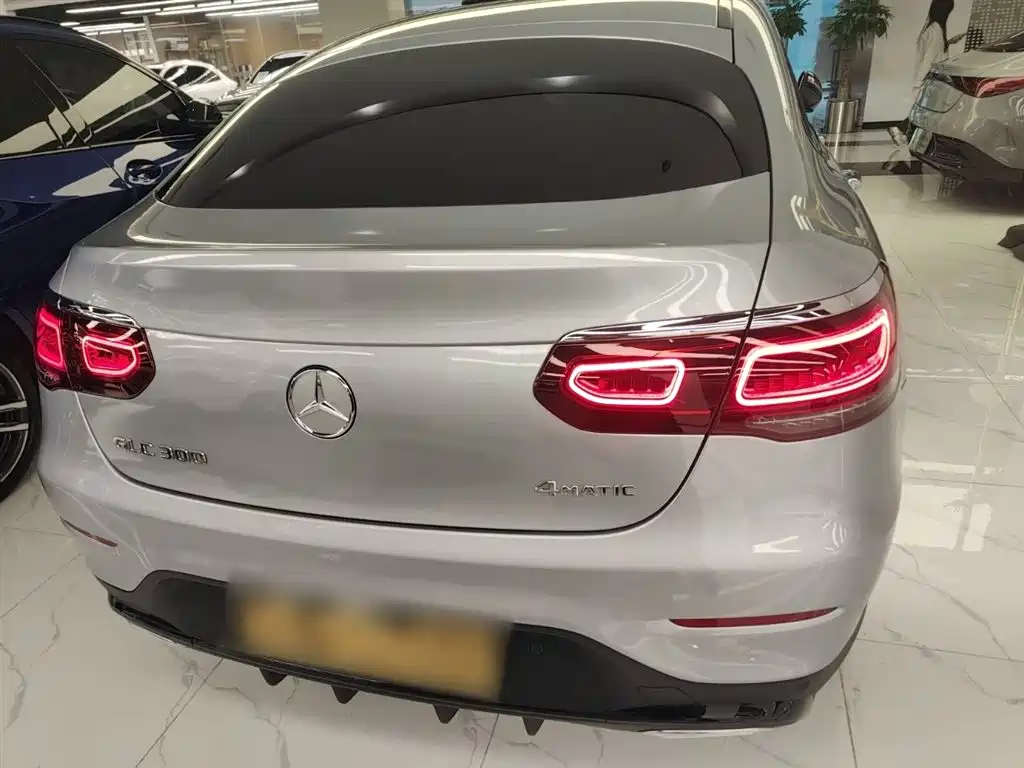 Mercedes-Benz GLC Coupe 2021 GLC 300 4MATIC Coupe SUV фото 4
