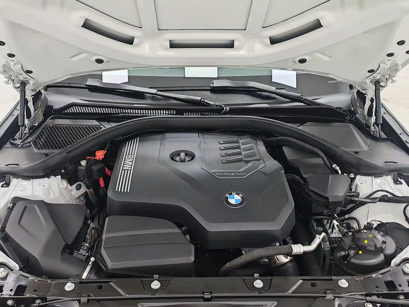 BMW 3 Series 2023 320Li M Sport Package фото 18