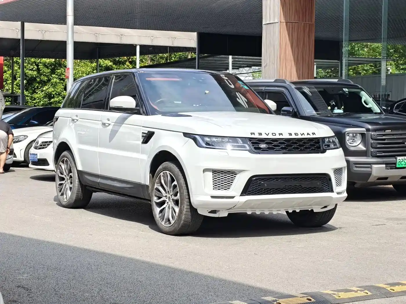 Land Rover Range Rover Sport 2017 3.0 SC V6 HSE DYNAMIC фото 3