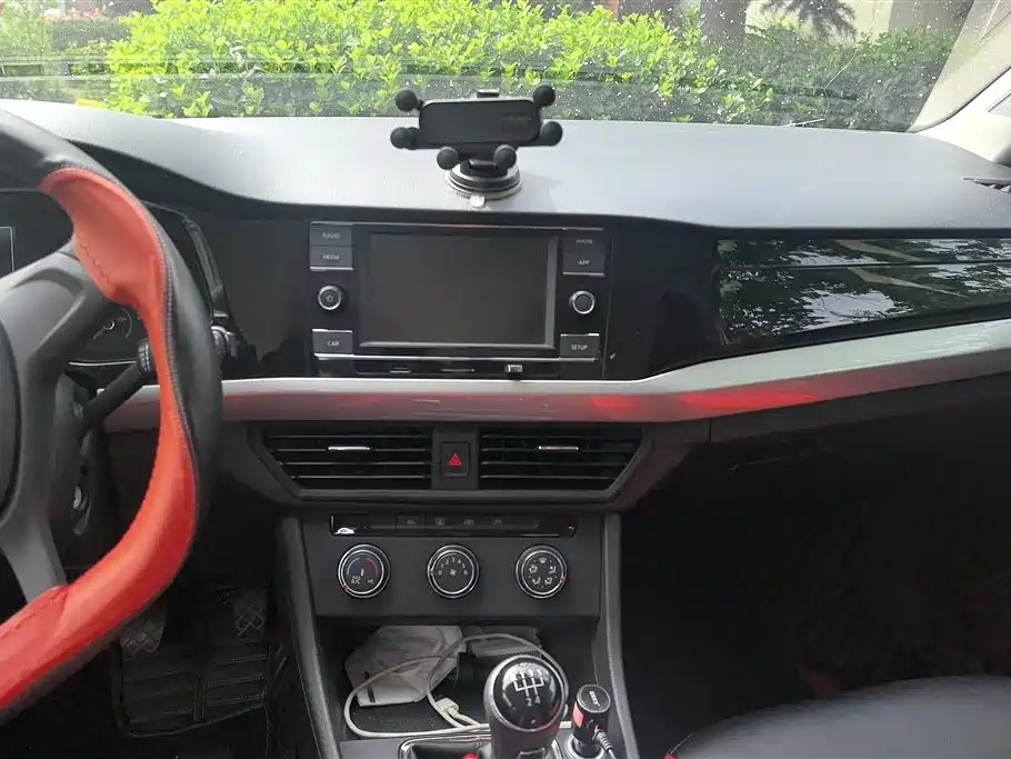 Volkswagen Bora 2020 1.5L Manual Fashion фото 13