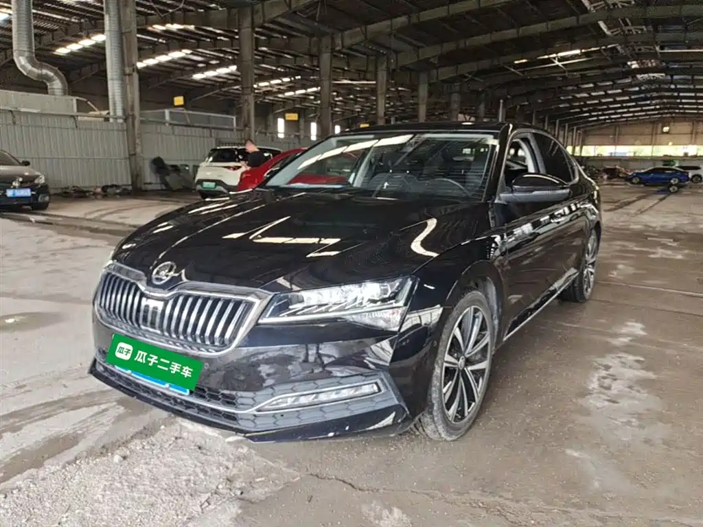 Škoda Superb 2023 Facelift TSI330 DSG Luxury Edition фото 2