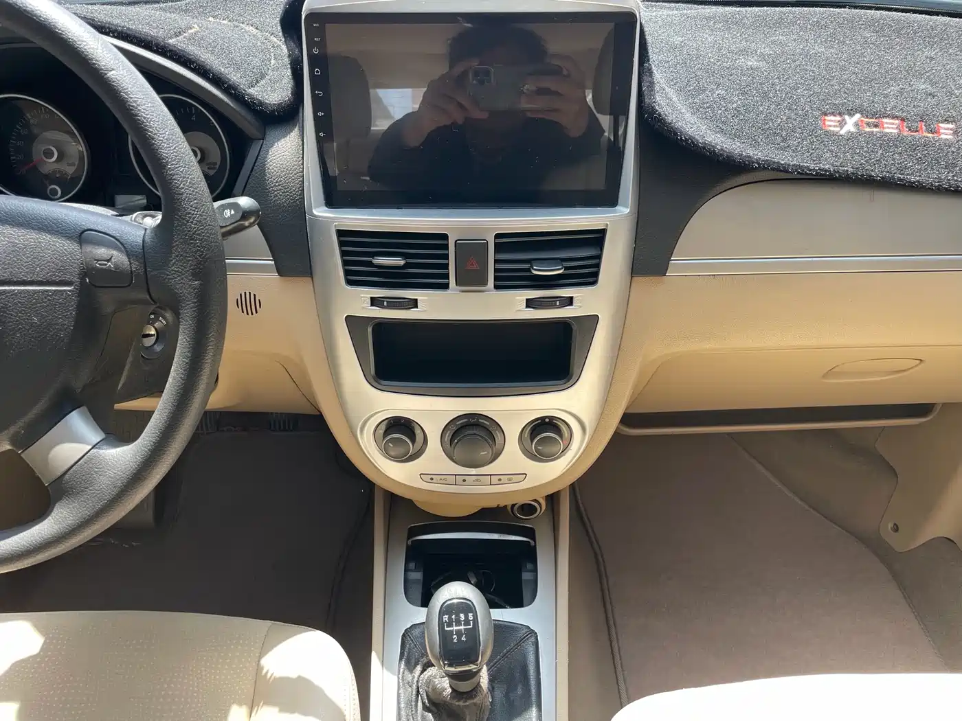 Buick Excelle 2013 1.5L Manual Classic Edition фото 14