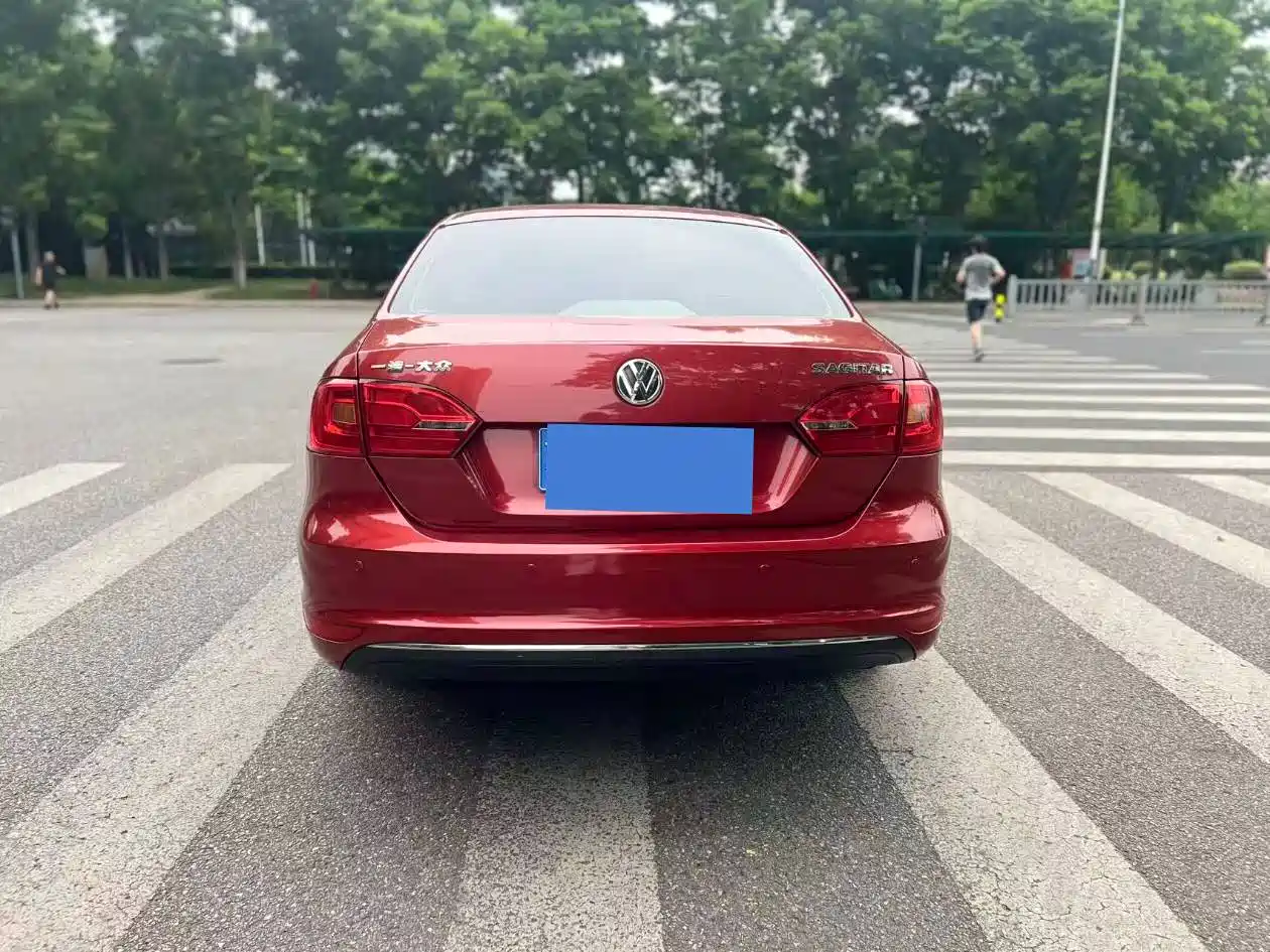 Фото 5 - Volkswagen Sagitar