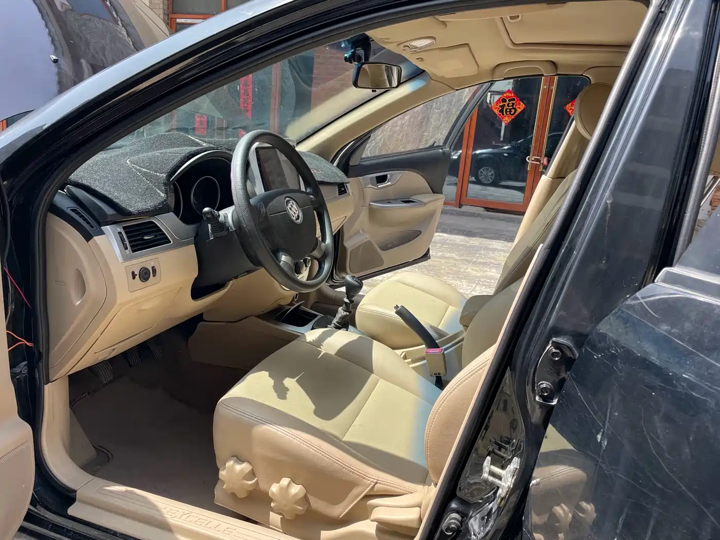 Buick Excelle 2013 1.5L Manual Classic Edition фото 8