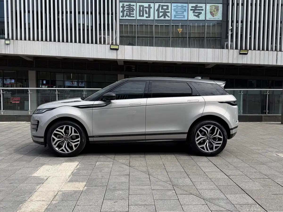 Land Rover Range Rover Evoque 2021 Range Rover Evoque L 249PS R-Dynamic S Performance Edition фото 4