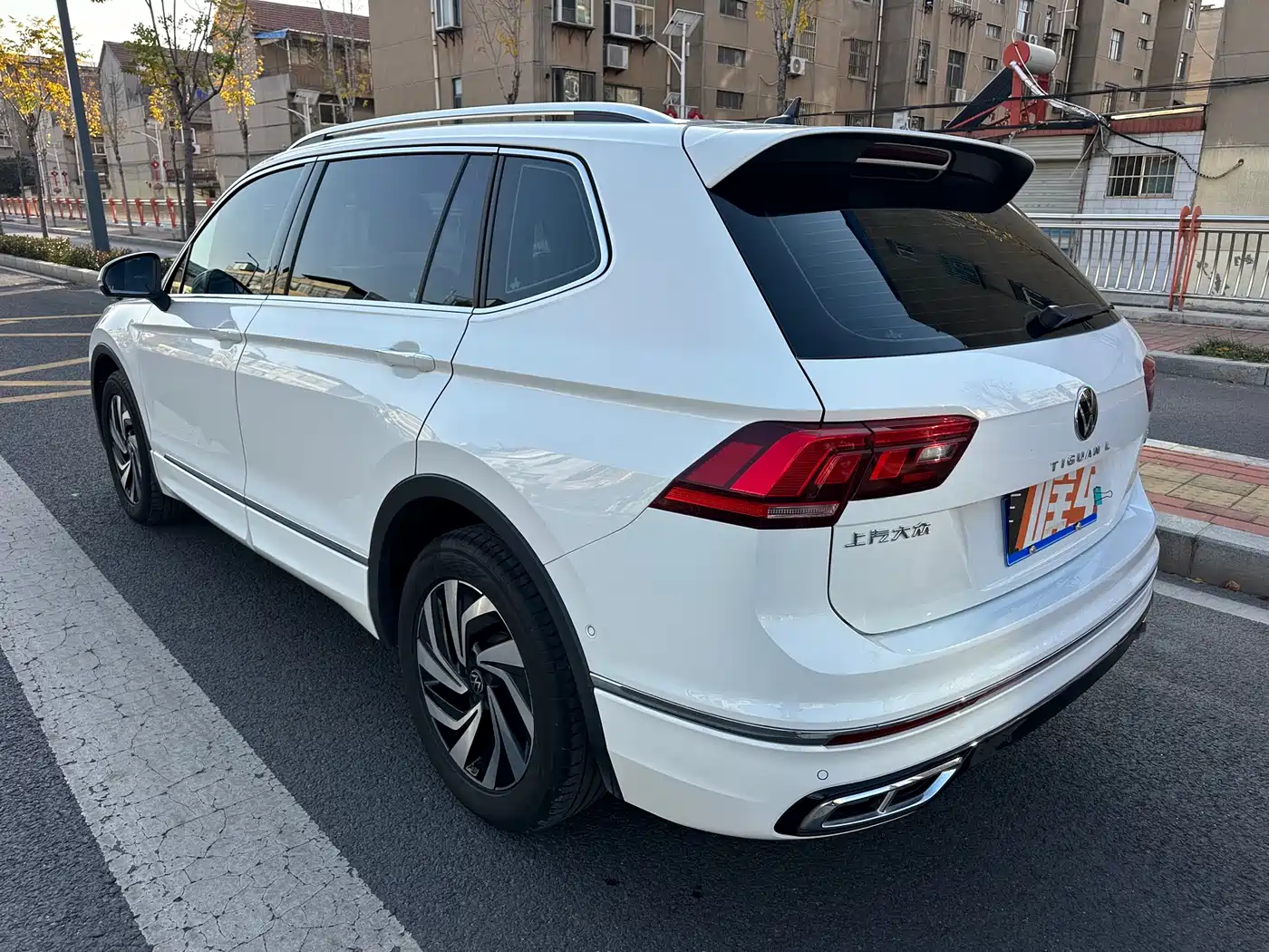 Volkswagen Tiguan L 2024 Outstanding 330TSI Auto 2WD R-Line Dragon Glory Edition фото 6