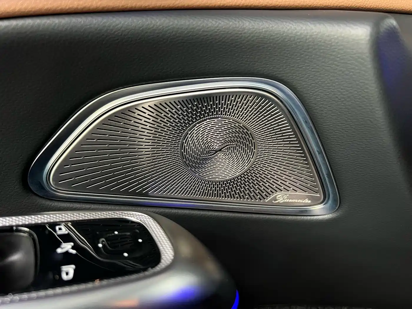 Mercedes-Benz E-Class 2025 E 300 L Luxury фото 20