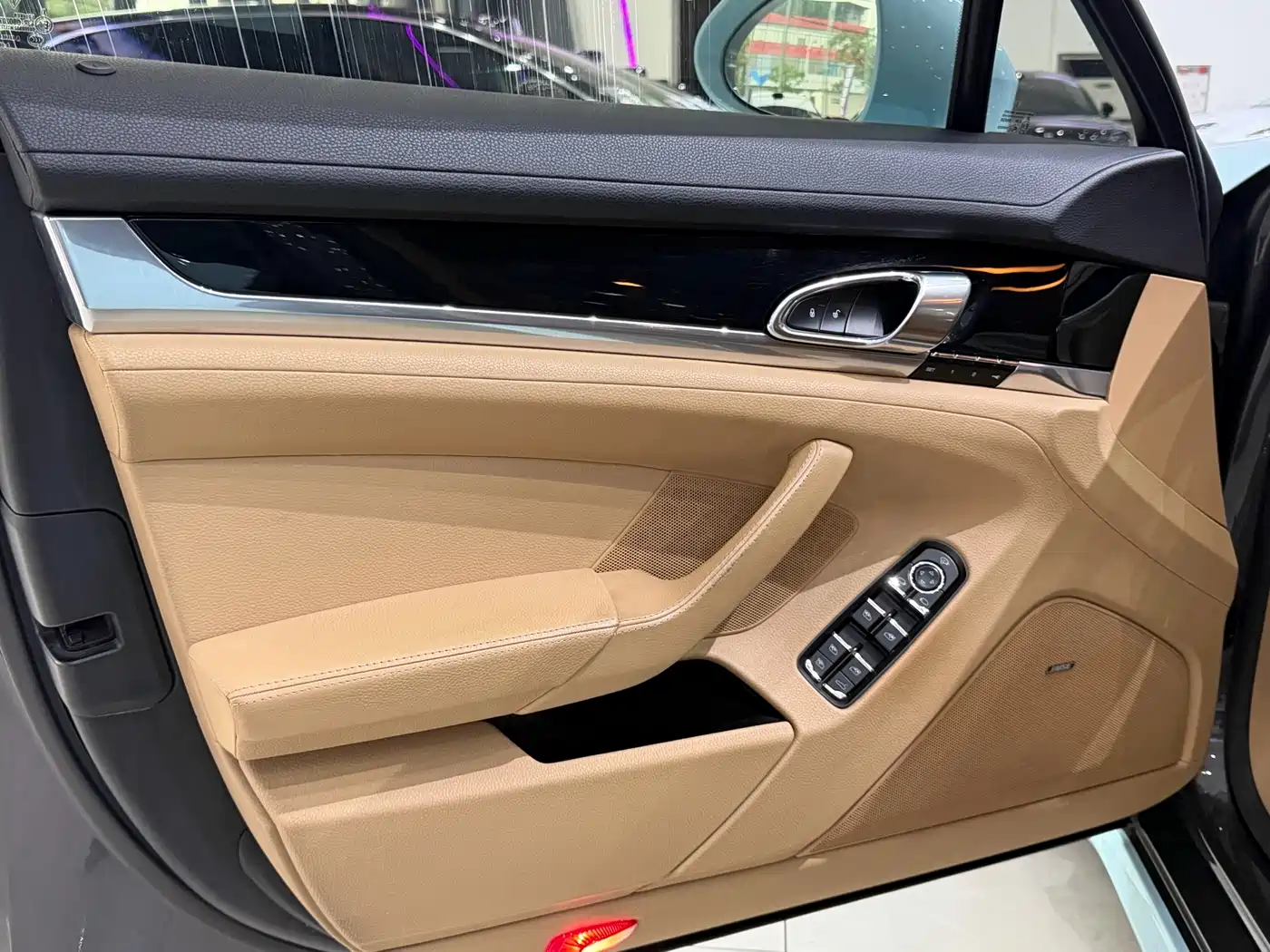 Porsche Panamera 2016 Panamera Edition 3.0T фото 9