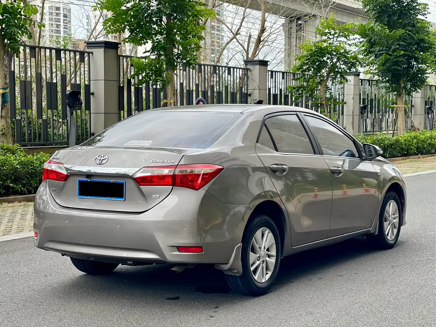Toyota Corolla 2014 1.6L CVT GL-i фото 9