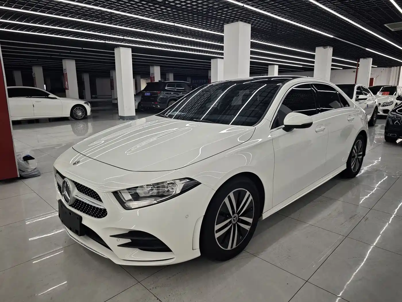 Mercedes-Benz A-Class 2020 A 180 L Sport Sedan фото 2