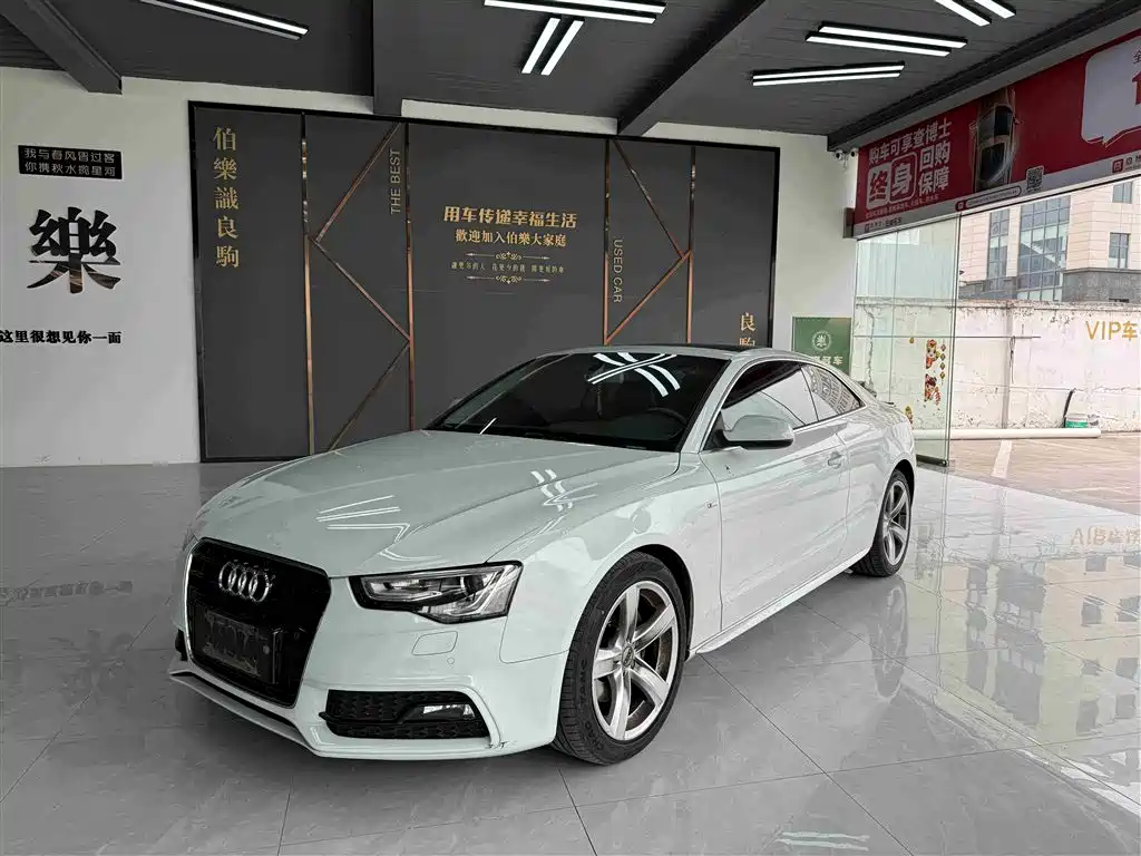 Audi A5 (Import) 2016 Facelift Coupe 45 TFSI Comfort фото 2
