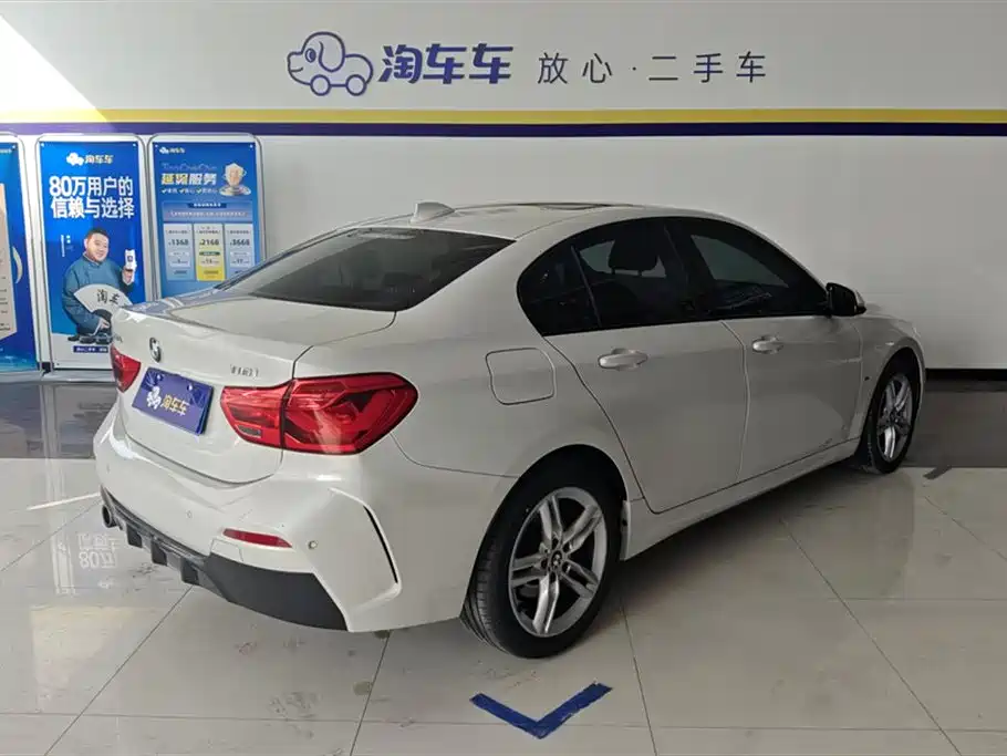 BMW 1 Series 2019 118i M Sport Package фото 3