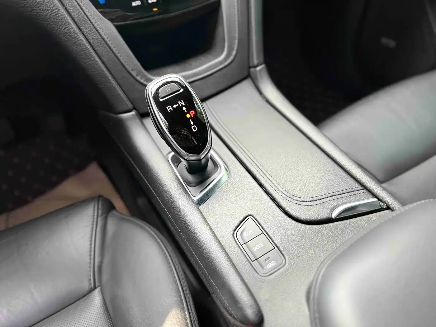Cadillac XT5 2017 2018 28E 4WD Leading