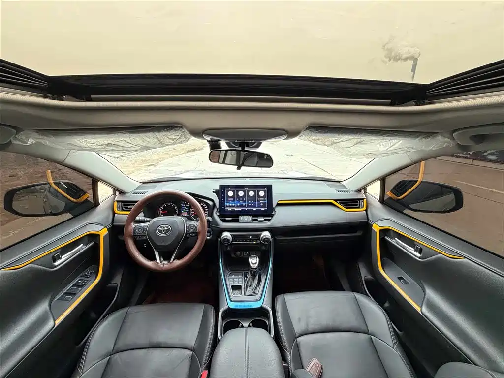 Toyota Wildlander 2022 2.0L CVT AWD Luxury PLUS Edition фото 10