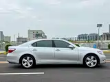 Фото 4 - Lexus LS