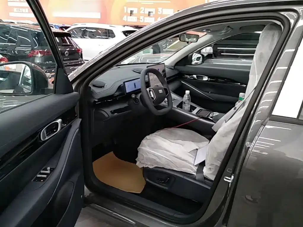 Geely Galaxy Galaxy E5 2026 530km Voyager Edition фото 15