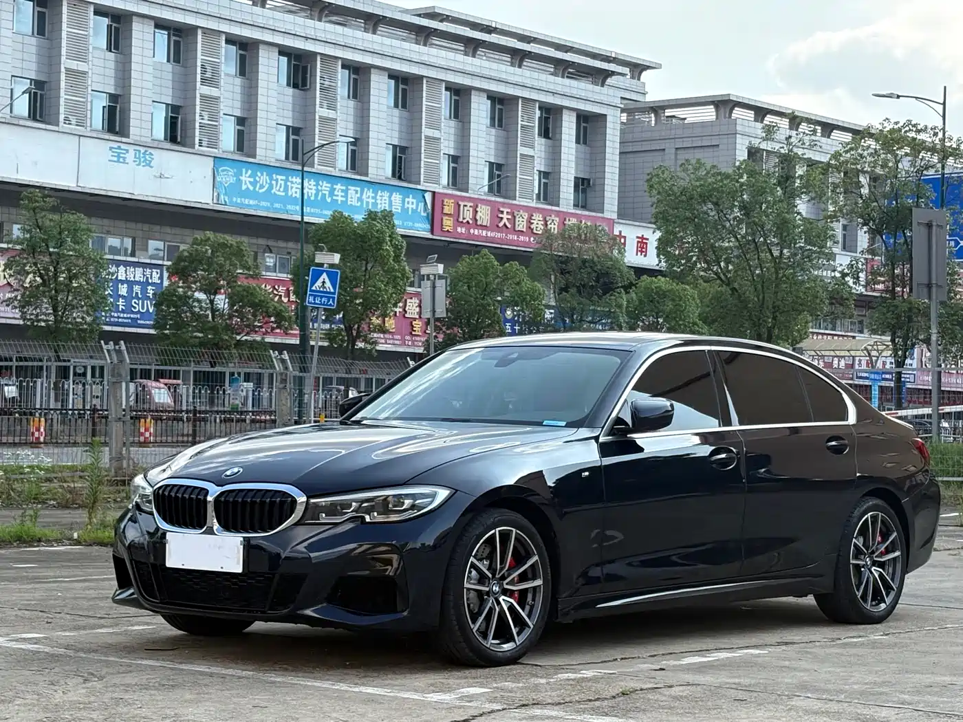 BMW 3-SERIES