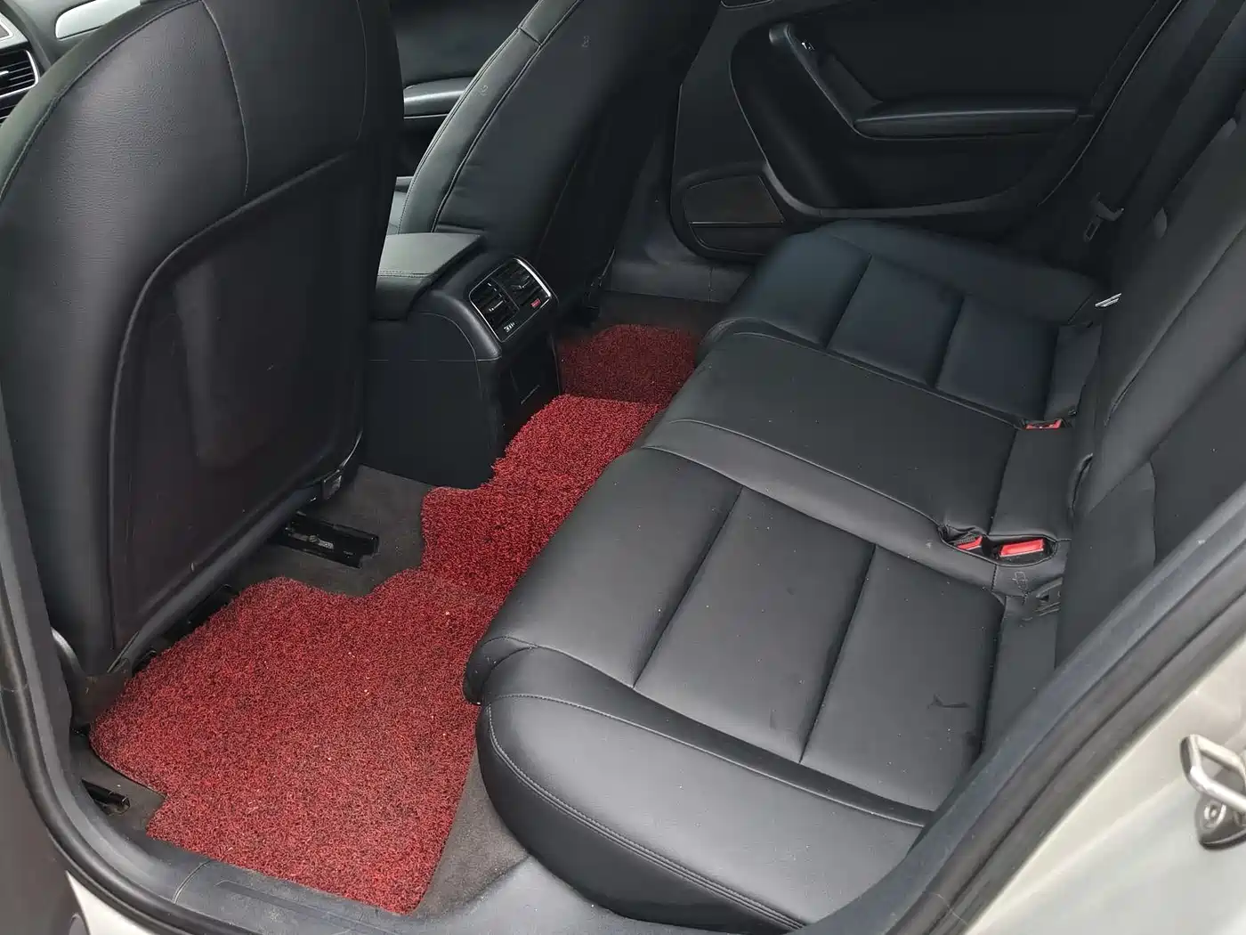 Audi A4L 2015 35 TFSI Auto Standard фото 10