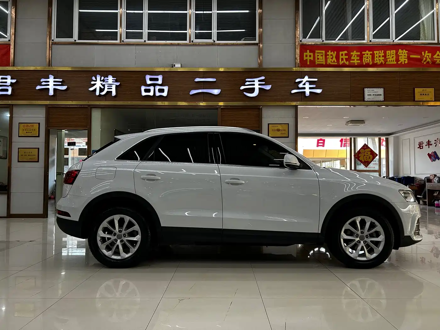 Audi Q3 2018 30th Anniversary Edition 30 TFSI Standard фото 10