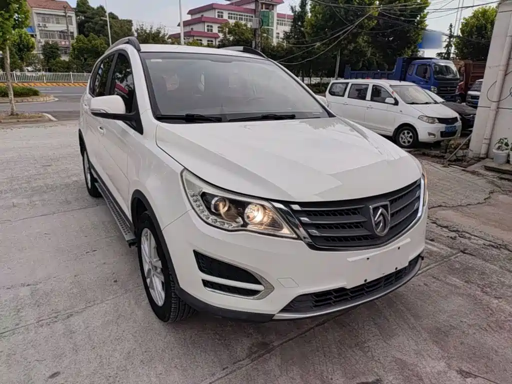 Baojun 560 2017 2016 1.8L Manual Value