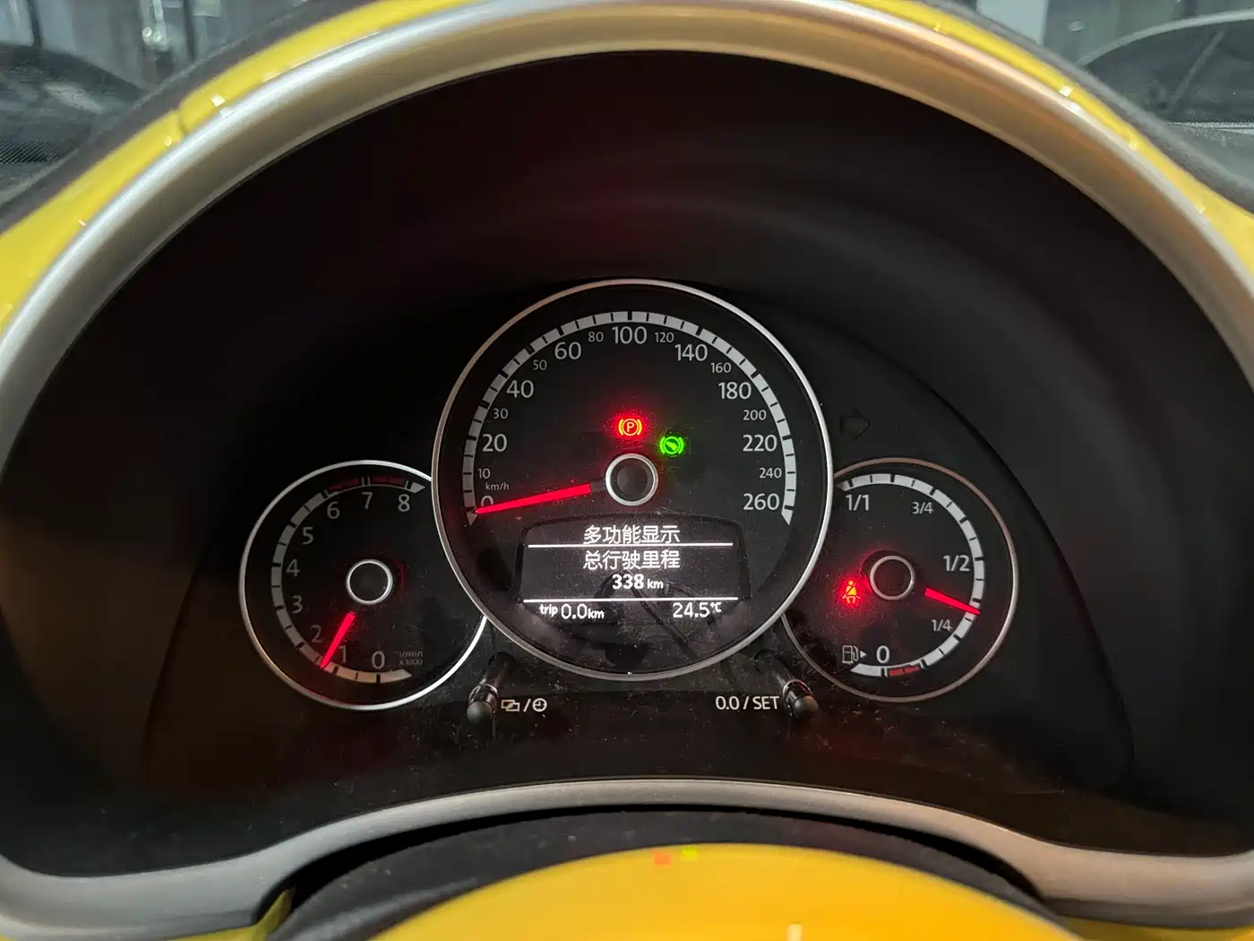 Volkswagen Beetle 2015 180TSI фото 5