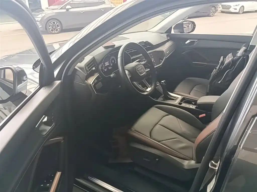 Audi Q3 2019 35 TFSI Fashion Elegance фото 16