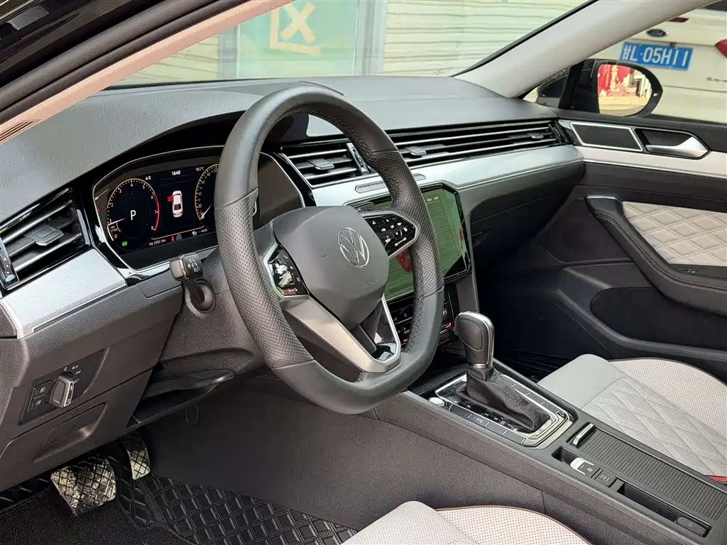 Volkswagen Magotan 2025 Facelift Public Edition 330TSI DSG Luxury фото 11
