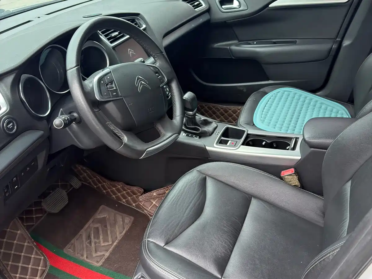 Citroën C4L 2017 2016 1.2T Auto Elite Version