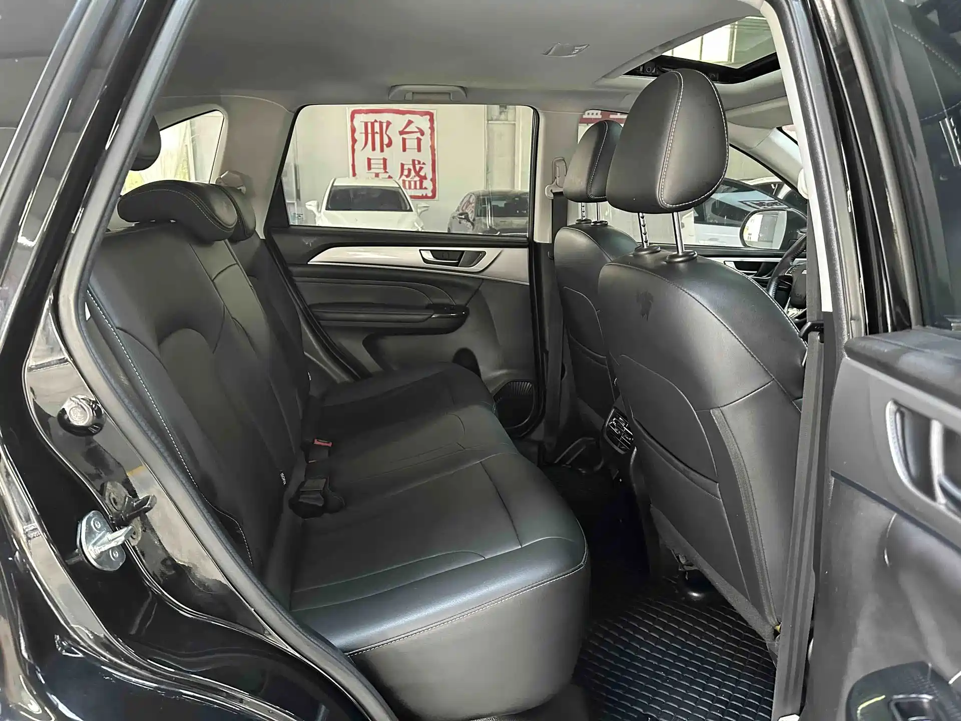 Фото 13 - Haval M6