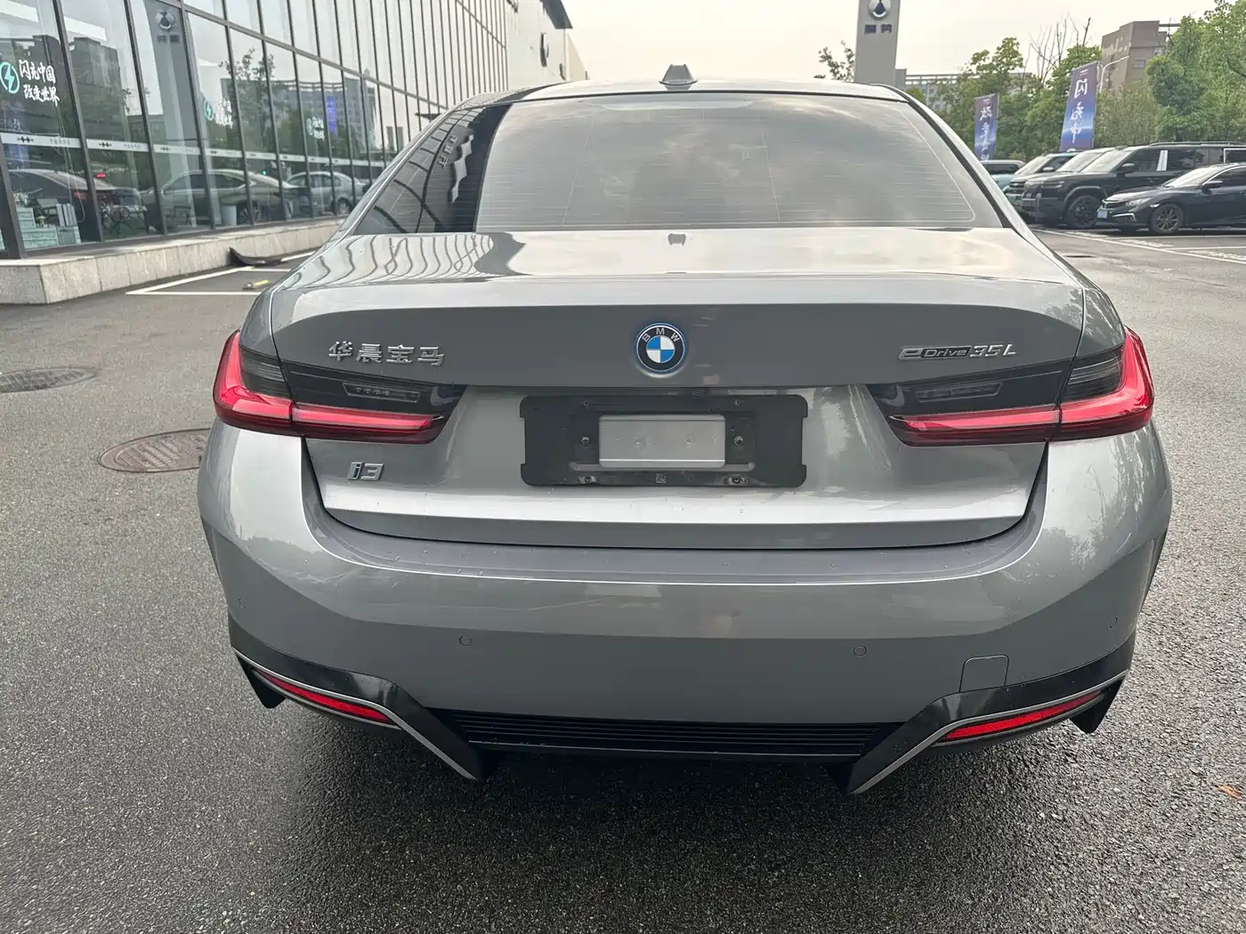 BMW i3 2024 eDrive 35 L фото 17