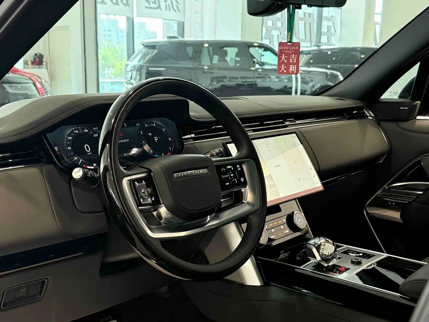 Land Rover Range Rover фото 9