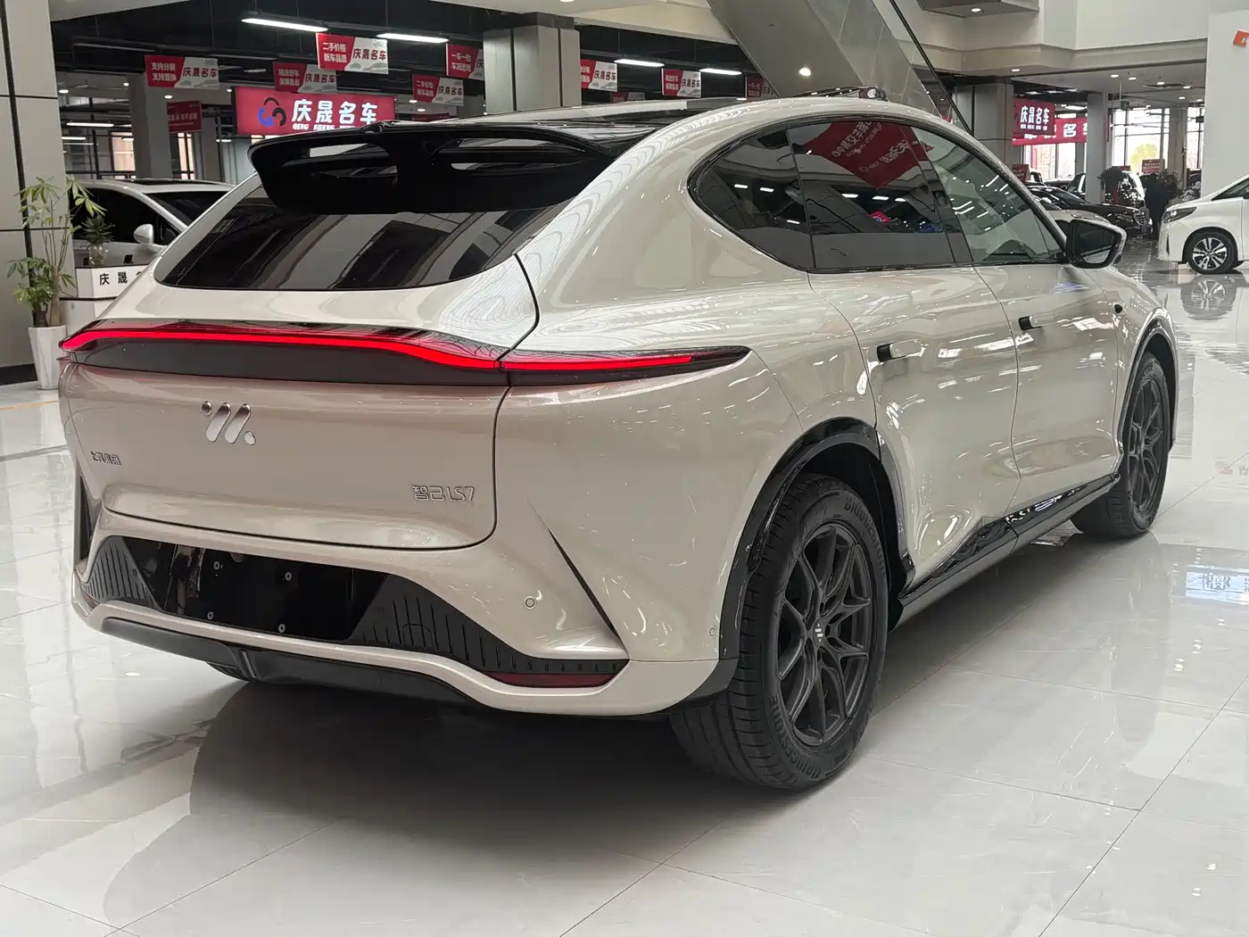 ZHIJI AUTOMOBILE ZHIJI LS7