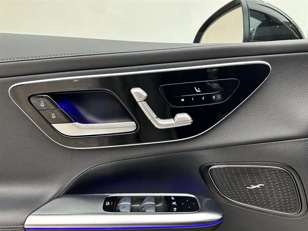 Mercedes-Benz GLC 2024 Facelift GLC 300 L 4MATIC Sport 5-seater фото 15