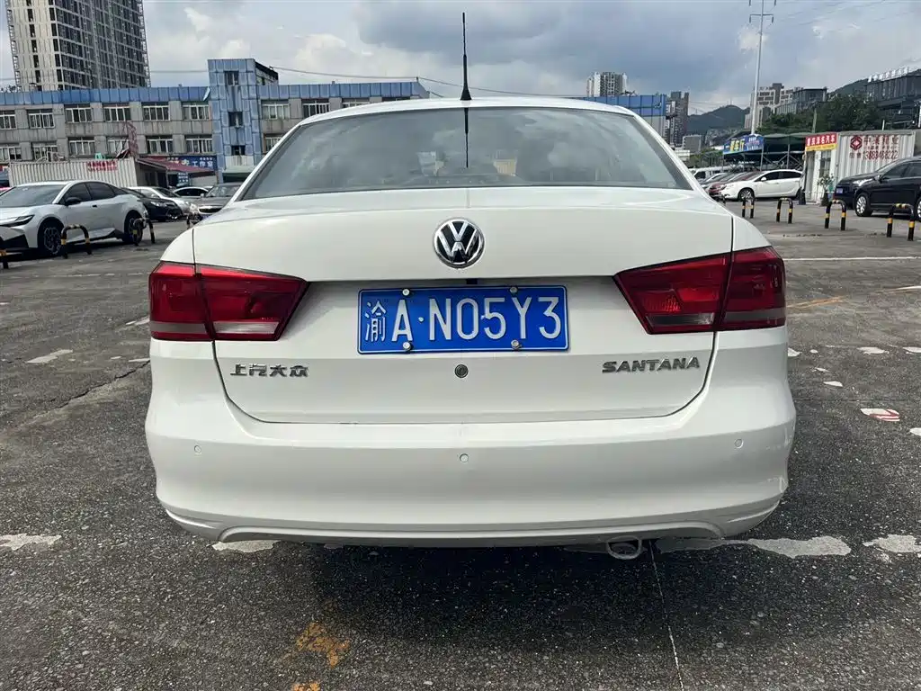 Volkswagen Santana 2015 1.6L Manual Comfort Edition фото 9