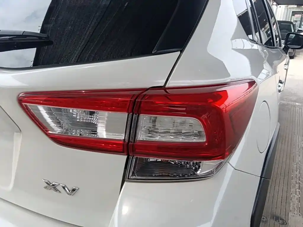 Фото 8 - Subaru XV