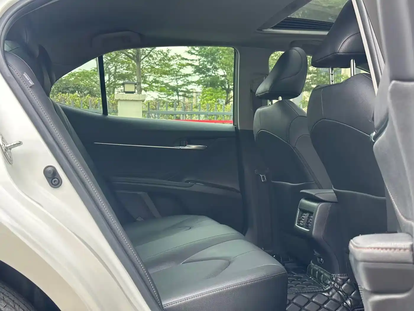 Toyota Camry 2021 2.0G Luxury Edition фото 22
